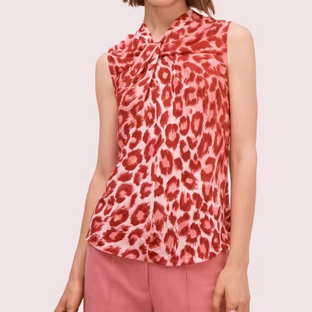 Kate Spade New York Panthera Twist Neck Shell in Soft Coral - NWOT - Size 12